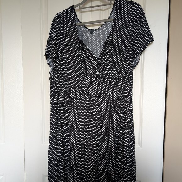 TORRID Polka Dot Challis Skater Dress SIZE 4 - Picture 2 of 4